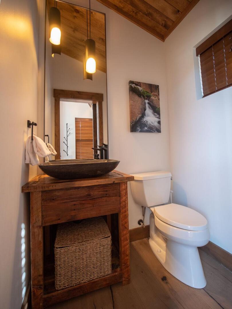 Chic Retreat Indoor Outdoor Fireplace, Private Jacuzzi, Great Location! Estes Park Rom bilde