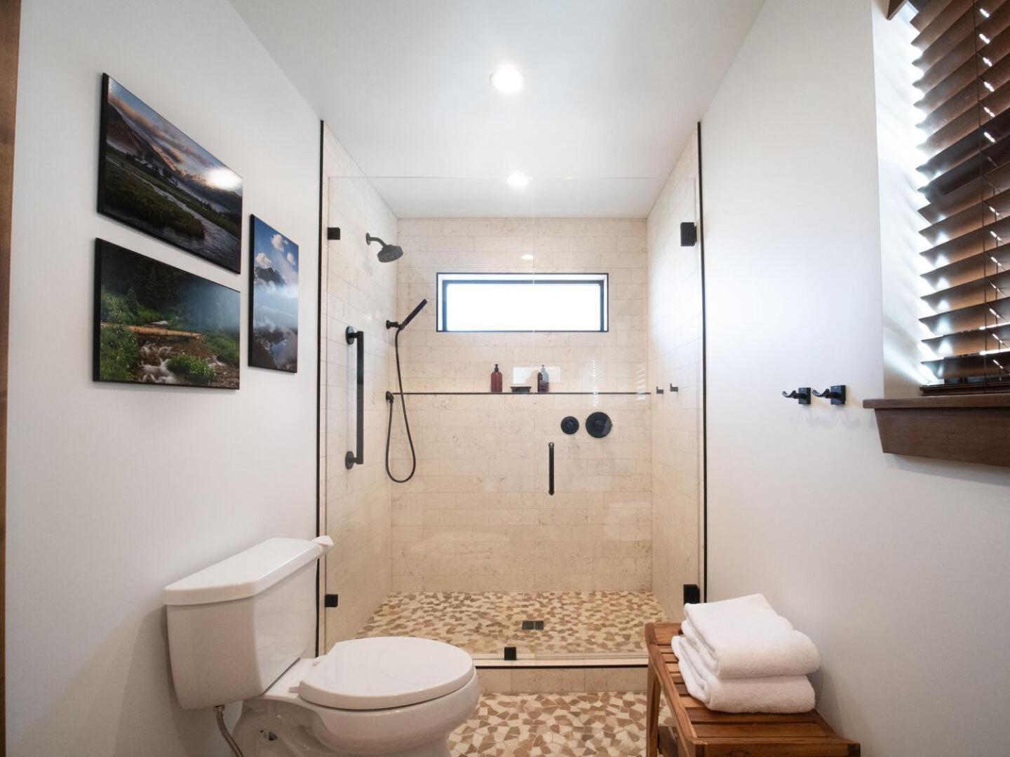 Chic Retreat Indoor Outdoor Fireplace, Private Jacuzzi, Great Location! Estes Park Rom bilde